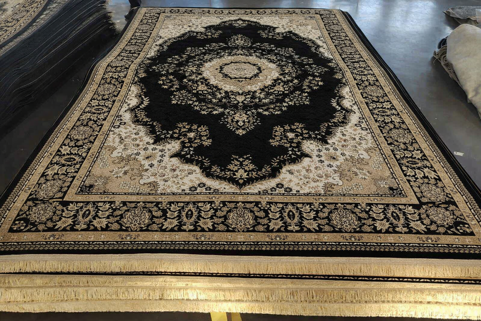 Persian‑Style Rug – Premium Quality