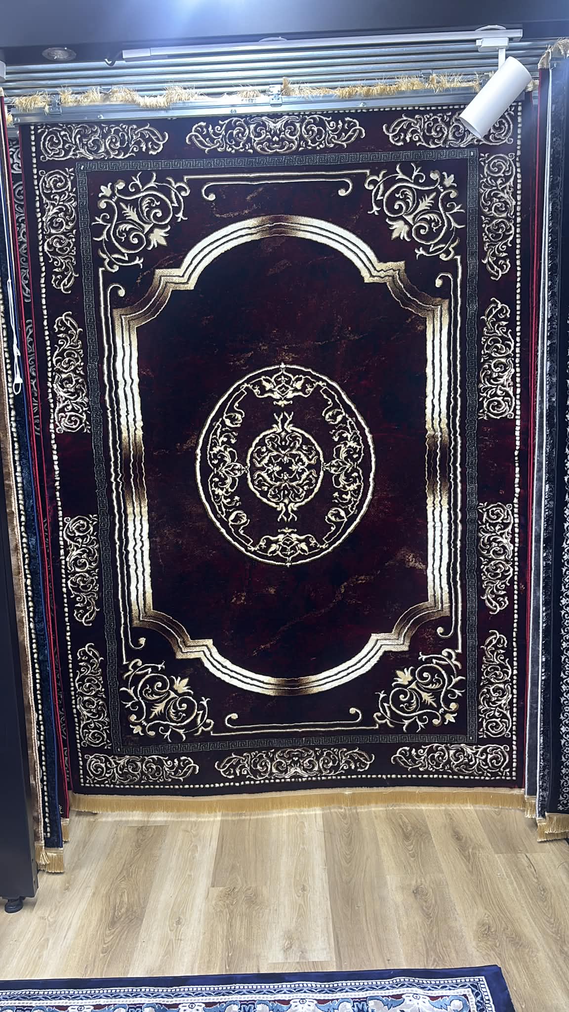 Turkey‑Style Rug – Traditional Luxury Design